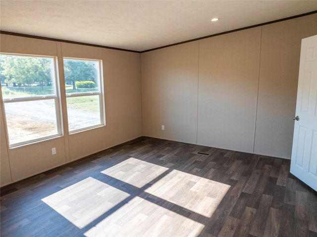 7005 Walden Drive, Joshua, TX 76058