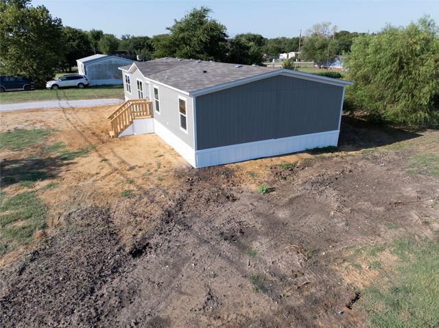 7005 Walden Drive, Joshua, TX 76058