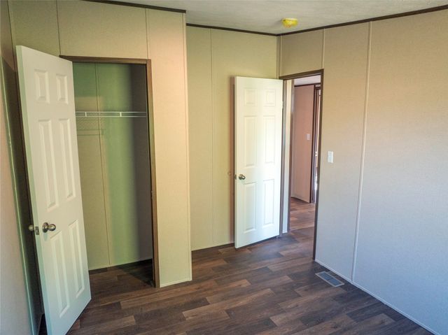 7005 Walden Drive, Joshua, TX 76058