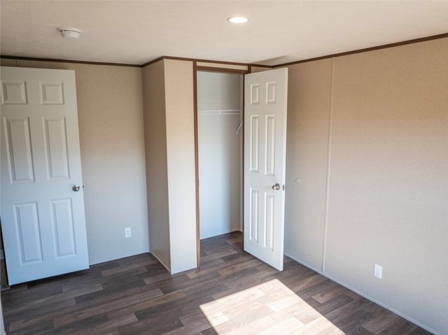 7005 Walden Drive, Joshua, TX 76058