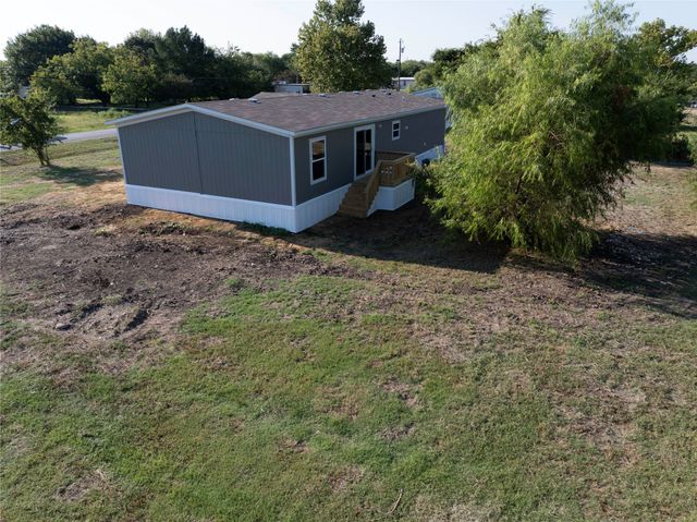 7005 Walden Drive, Joshua, TX 76058