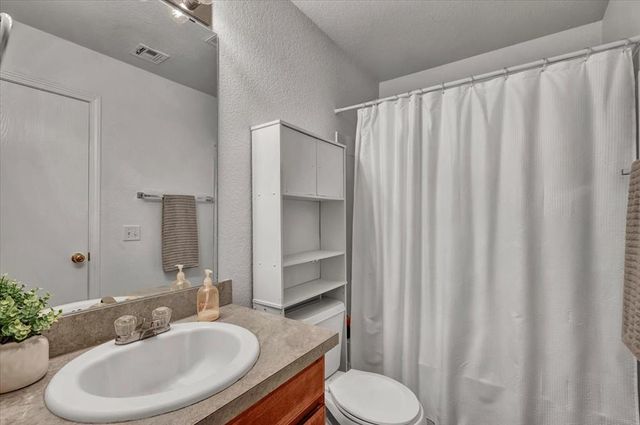 512 English Elm Lane, Norman, OK 73069