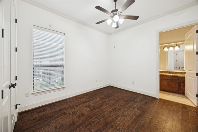 144 Waterstone Drive, Montgomery, TX 77356