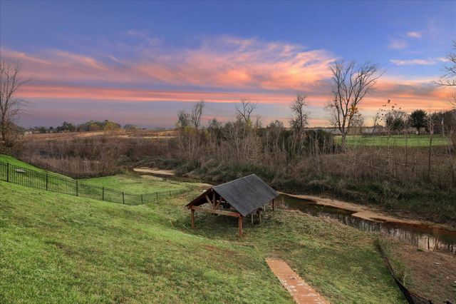 144 Waterstone Drive, Montgomery, TX 77356