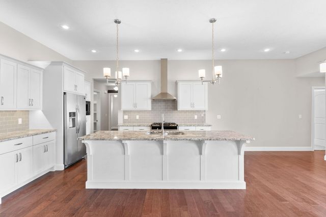 935 E Thorndale Drive, Nixa, MO 65714