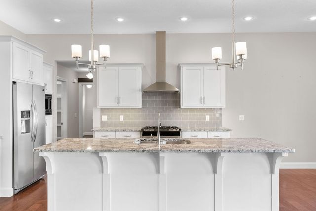 935 E Thorndale Drive, Nixa, MO 65714