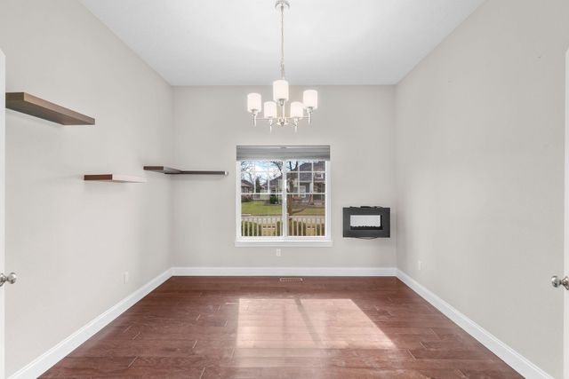 935 E Thorndale Drive, Nixa, MO 65714