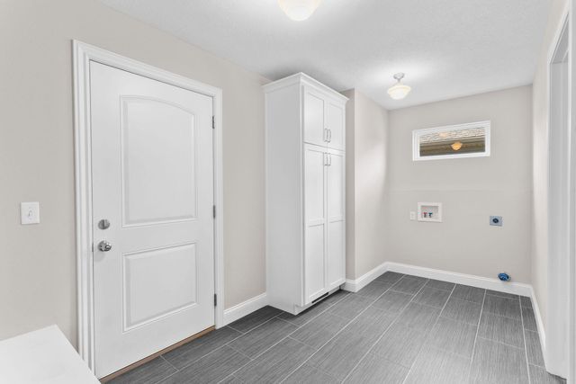 935 E Thorndale Drive, Nixa, MO 65714