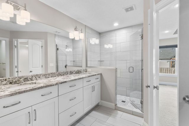 935 E Thorndale Drive, Nixa, MO 65714