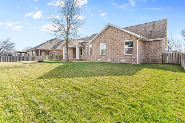 935 E Thorndale Drive, Nixa, MO 65714
