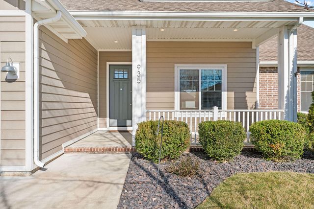 935 E Thorndale Drive, Nixa, MO 65714