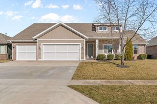 935 E Thorndale Drive, Nixa, MO 65714
