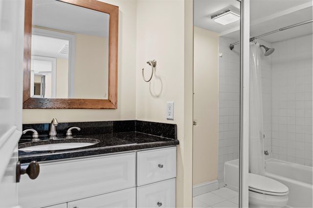 110 1st Terrace, Palm Beach Gardens, FL 33418