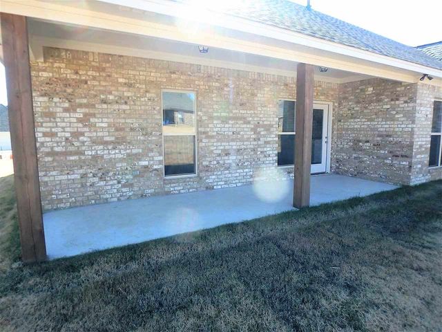 125 Woodscape Drive, Canton, MS 39046