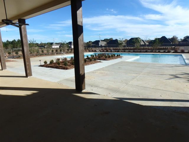 125 Woodscape Drive, Canton, MS 39046