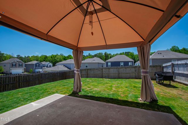 33 White Ash Drive, Clayton, NC 27527