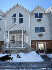 925 Oronoke Road 30F, Waterbury, CT 06708