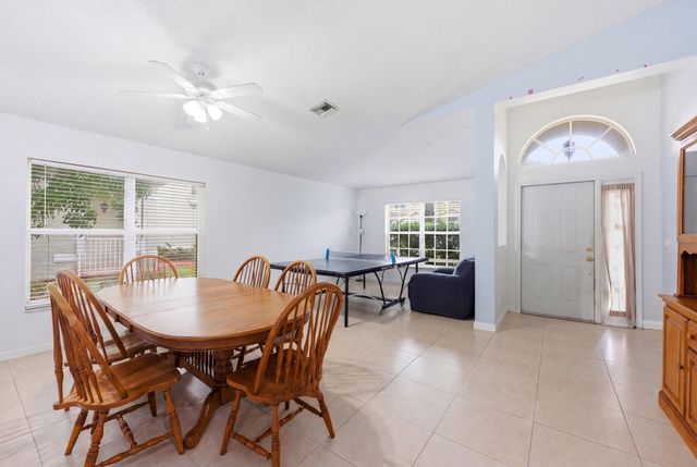 1724 Sawgrass Circle, Greenacres, FL 33413