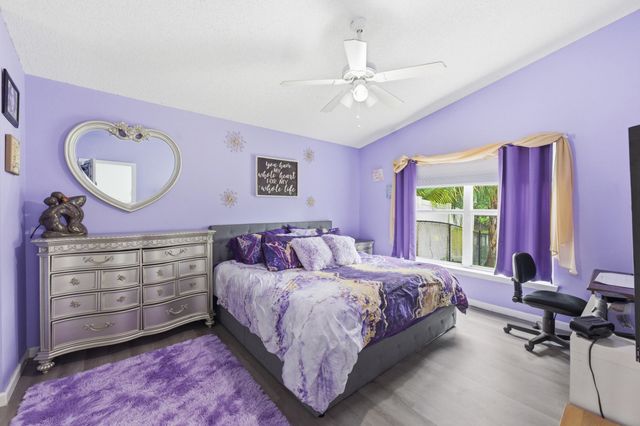 1724 Sawgrass Circle, Greenacres, FL 33413