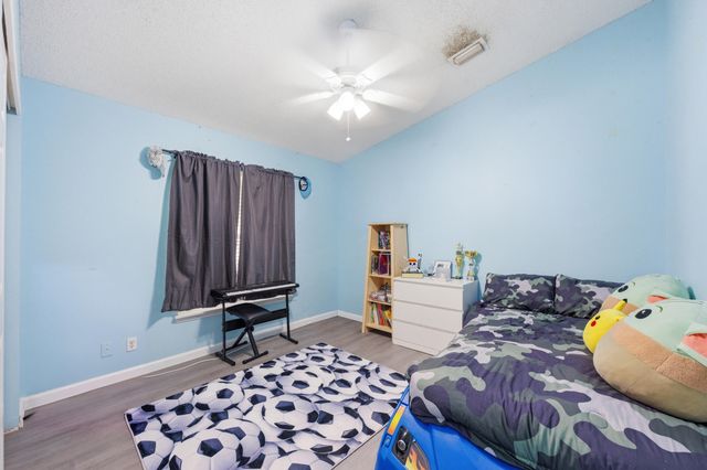 1724 Sawgrass Circle, Greenacres, FL 33413