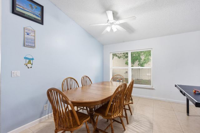 1724 Sawgrass Circle, Greenacres, FL 33413