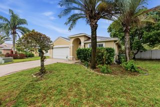 1724 Sawgrass Circle, Greenacres, FL 33413