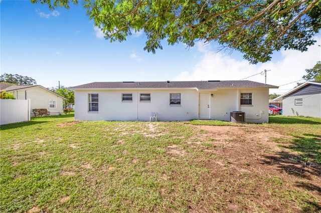 2112 EMBRY AVENUE, Haines City, FL 33844