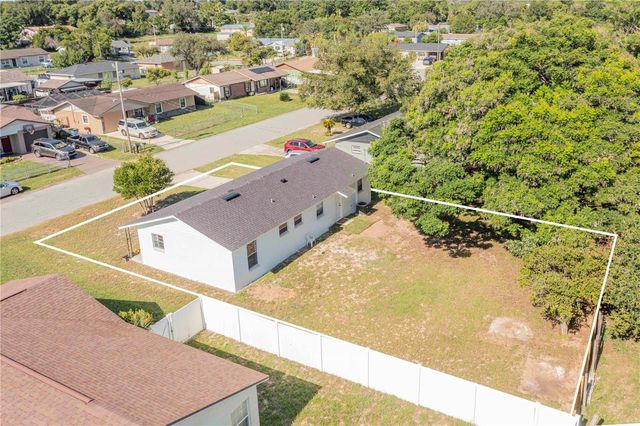 2112 EMBRY AVENUE, Haines City, FL 33844