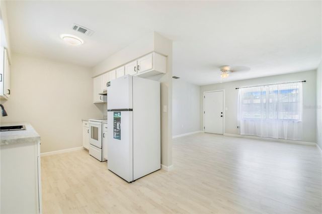 2112 EMBRY AVENUE, Haines City, FL 33844