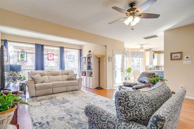 435 Arbor Lawn Drive, Burleson, TX 76028