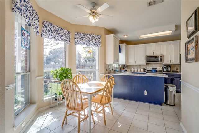 435 Arbor Lawn Drive, Burleson, TX 76028