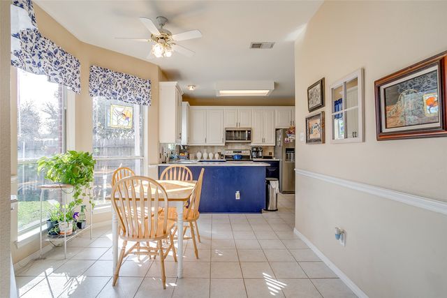 435 Arbor Lawn Drive, Burleson, TX 76028