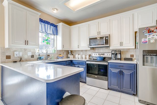 435 Arbor Lawn Drive, Burleson, TX 76028