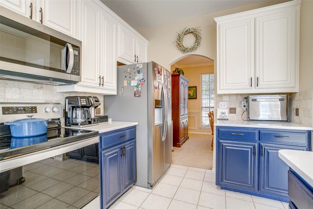 435 Arbor Lawn Drive, Burleson, TX 76028