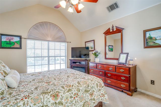 435 Arbor Lawn Drive, Burleson, TX 76028