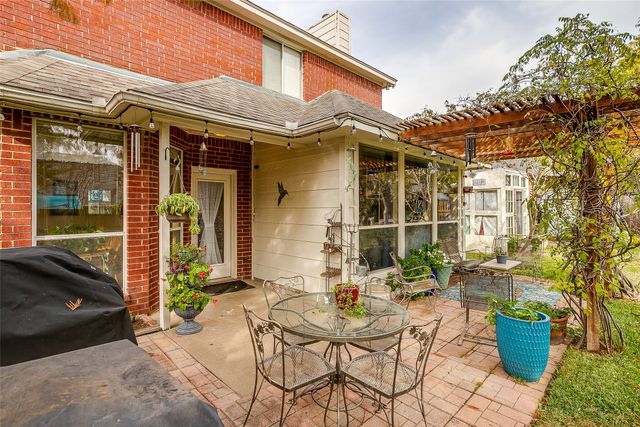 435 Arbor Lawn Drive, Burleson, TX 76028