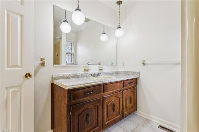 4724 Chalfont DR, Virginia Beach, VA 23464