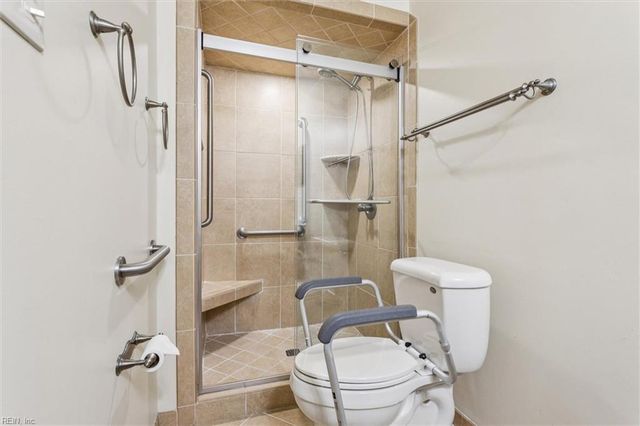 4724 Chalfont DR, Virginia Beach, VA 23464