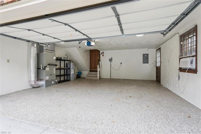 4724 Chalfont DR, Virginia Beach, VA 23464