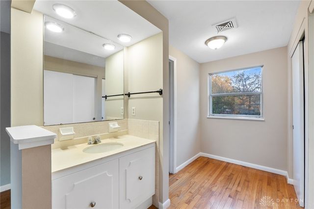 640 Hillcrest Drive, Fairborn, OH 45324