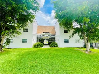 9520 SW 8th St 123, Miami, FL 33174