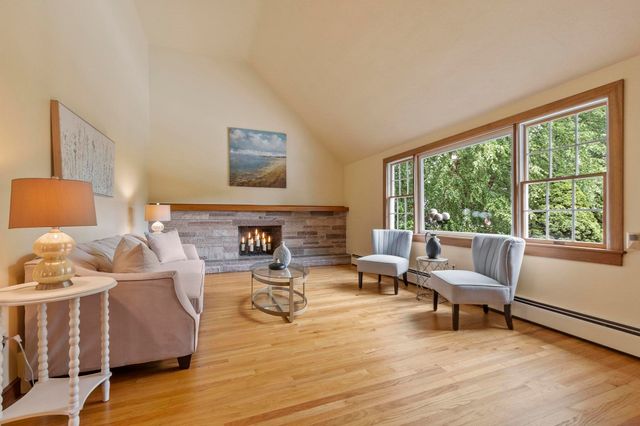 23 Hathaway Rd, Lexington, MA 02420
