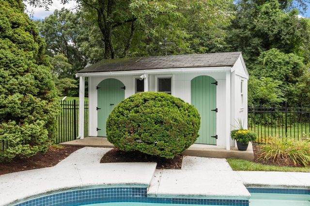 23 Hathaway Rd, Lexington, MA 02420