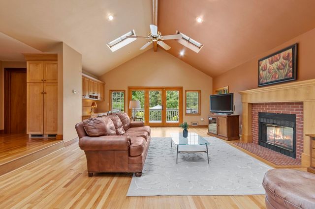 23 Hathaway Rd, Lexington, MA 02420