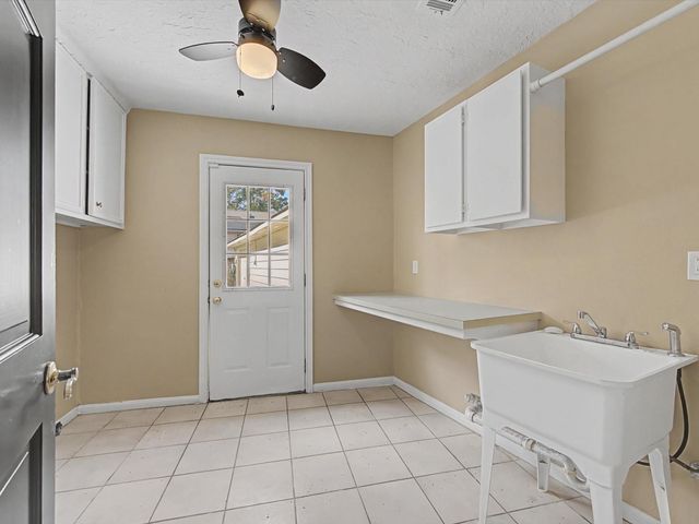 3402 Candleridge Drive, Spring, TX 77388