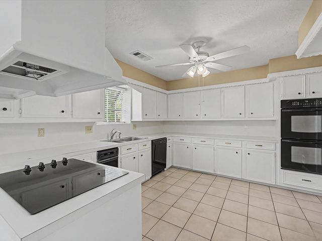 3402 Candleridge Drive, Spring, TX 77388