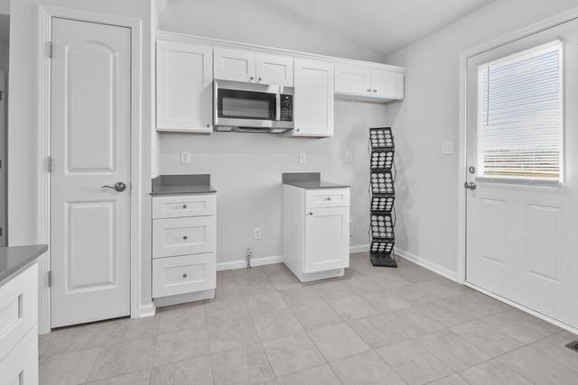 3029 W 82nd Place, Merrillville, IN 46410