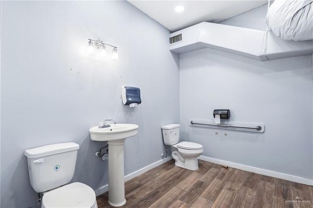 301 N Nebraska Avenue N, San Juan, TX 78589