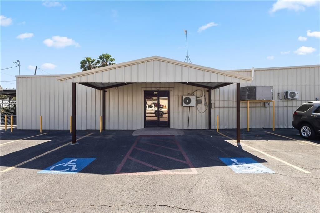 301 N Nebraska Avenue N, San Juan, TX 78589