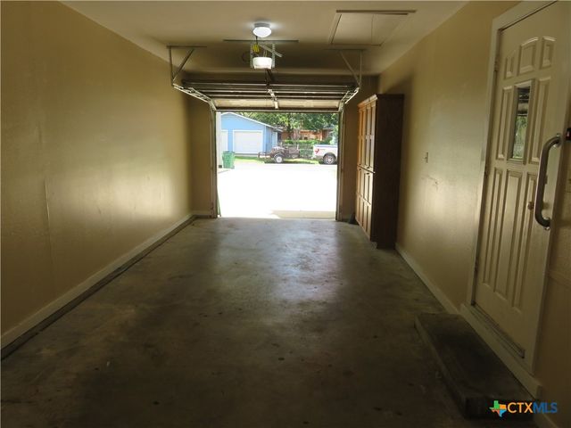 969 Kunkel Street, Seguin, TX 78155